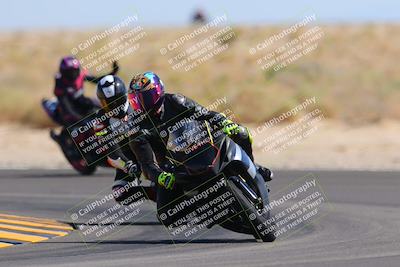 media/Oct-08-2022-SoCal Trackdays (Sat) [[1fc3beec89]]/Turn 16 (125pm)/